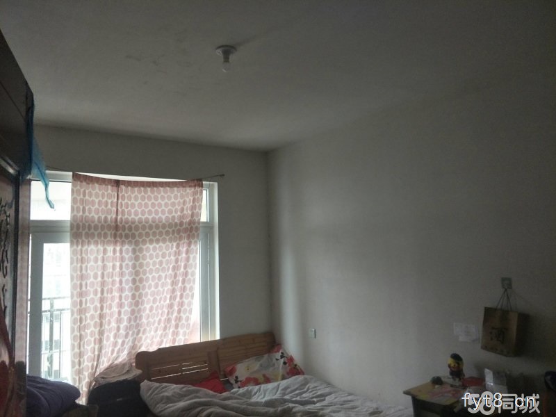 凯旋城 中楼层 86平 55万 低于市场价 可按揭 诚心卖